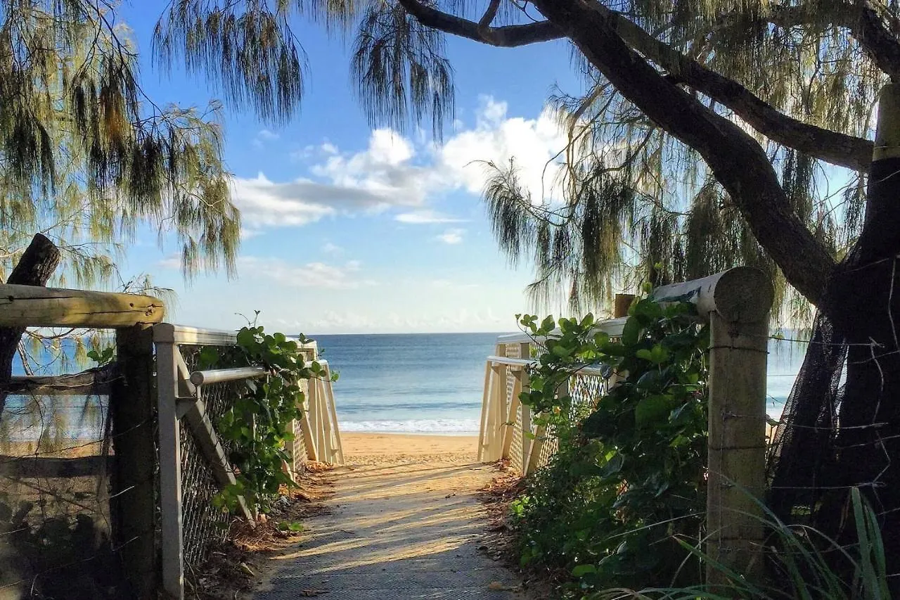 20 Steps To The Sand! location